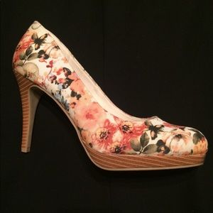 Christian Siriano Floral Heels Size 9
